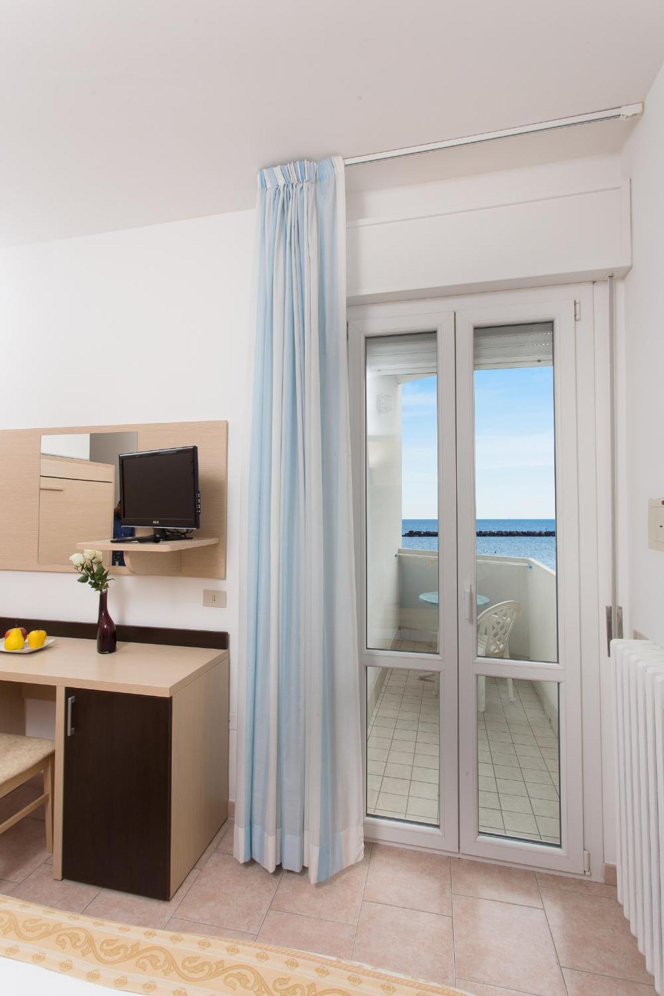 Hotel Asiago Beach Lido Di Savio Chambre photo