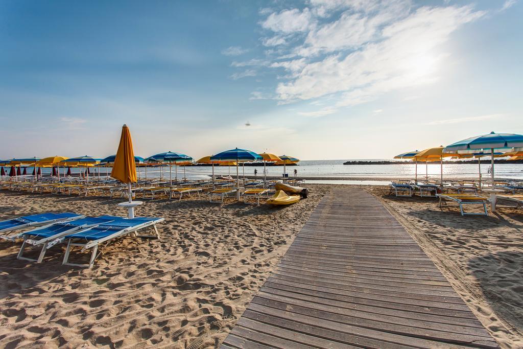 Hotel Asiago Beach Lido Di Savio Extérieur photo