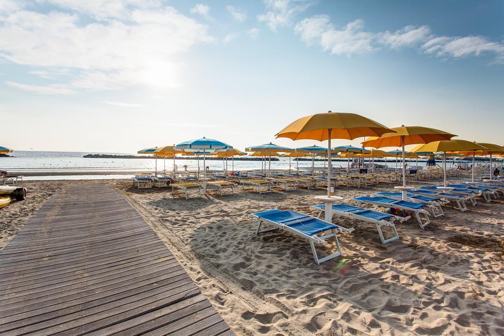 Hotel Asiago Beach Lido Di Savio Extérieur photo